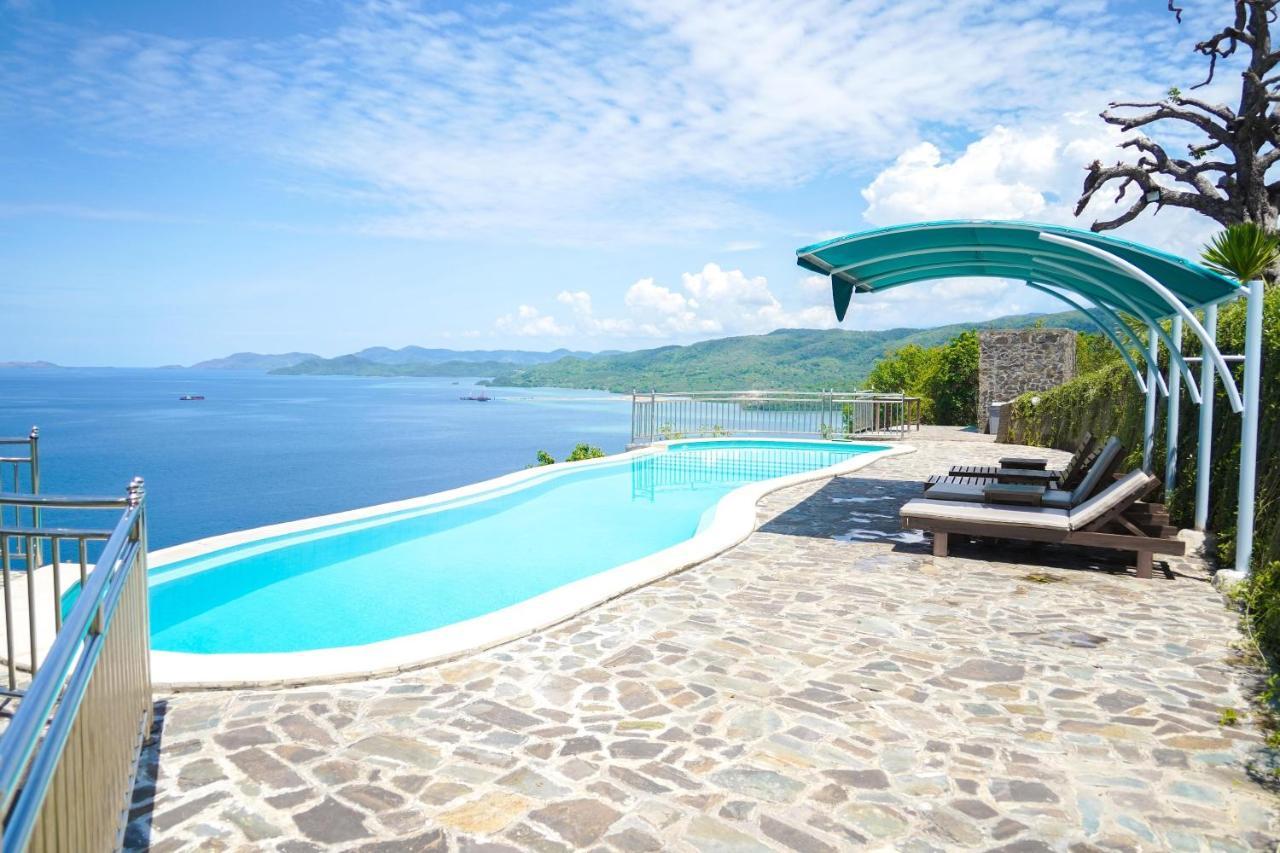 Hotel Theodor At Labuan Bajo Exterior foto